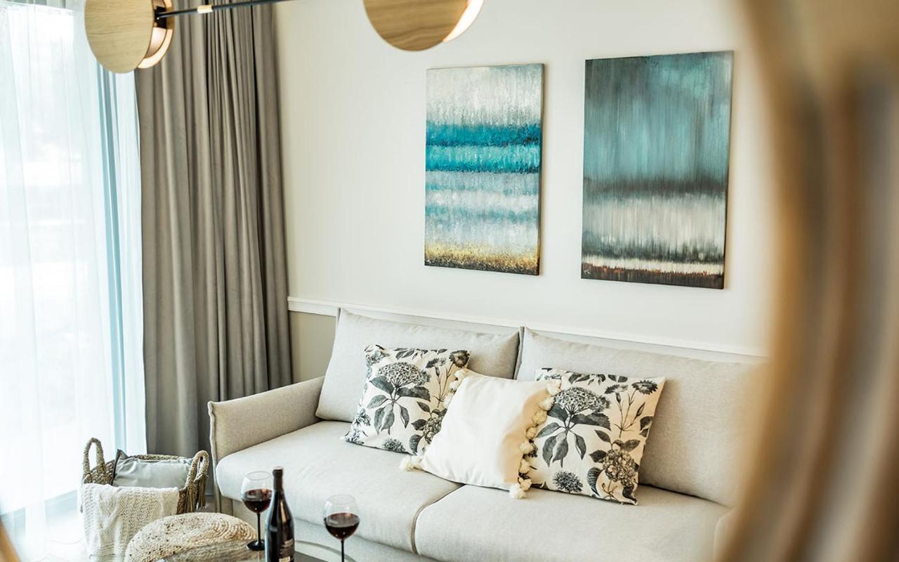 PRZY PLAŻY - z prywatnym ogródkiem REZYDENCJA NIECHORZE Apartamento Exterior foto