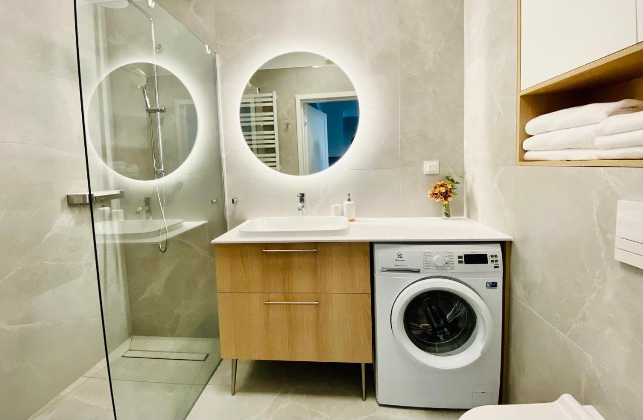 PRZY PLAŻY - z prywatnym ogródkiem REZYDENCJA NIECHORZE Apartamento Exterior foto